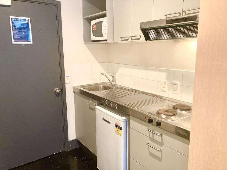 224/133 Beach Road Auckland Central_5