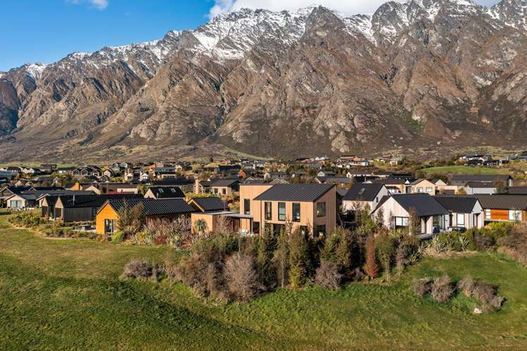 3 Torridon Court Jacks Point_17