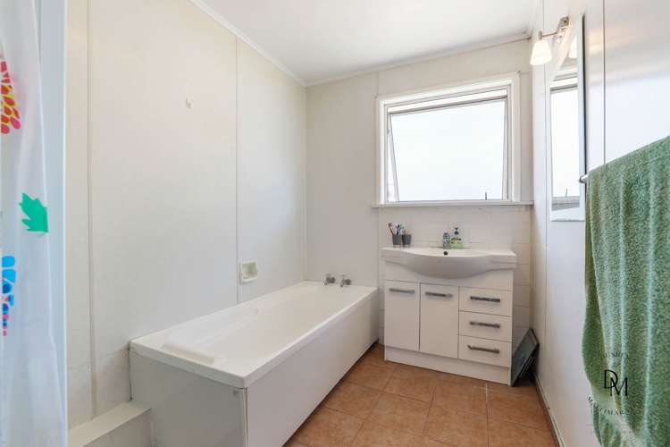 9 Blanes Road Manurewa_13