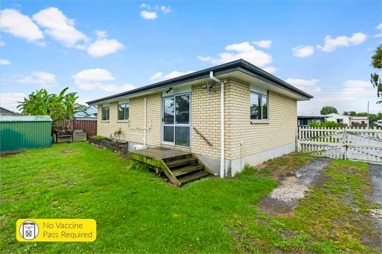 2/1 Clarice Place Takanini_22