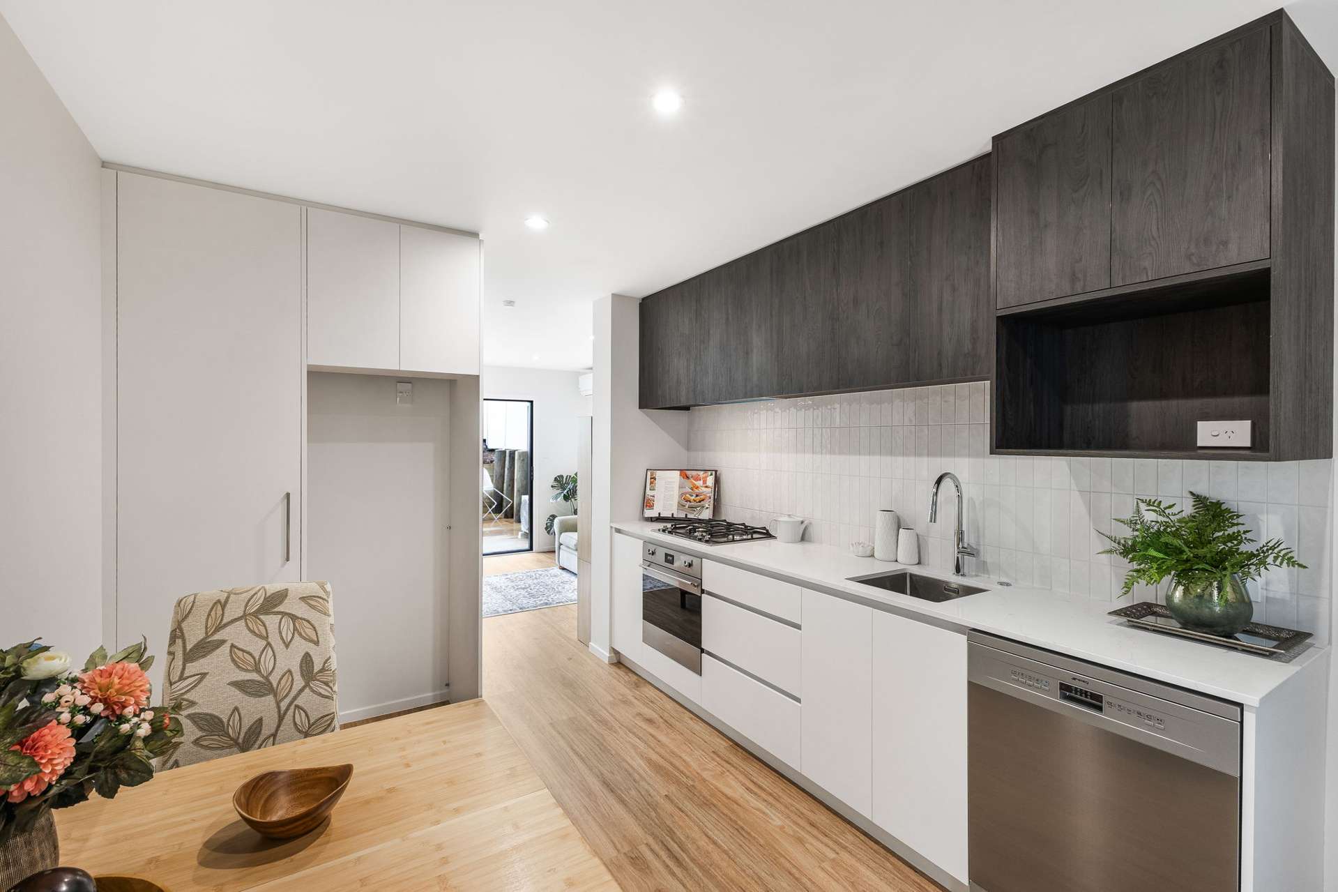 5,9 & 10/75 Vincent Street Howick_0