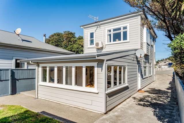 38 Rua Street Lyall Bay_2