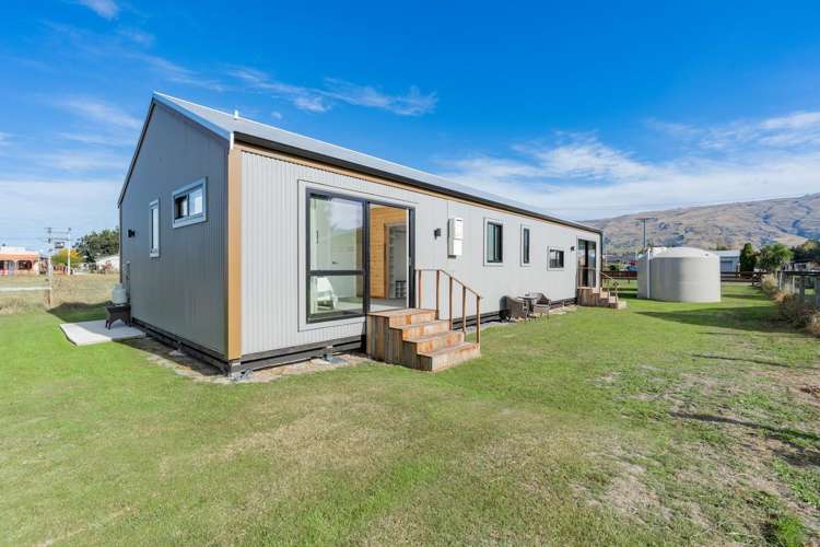 4 Bank Avenue Middlemarch_25