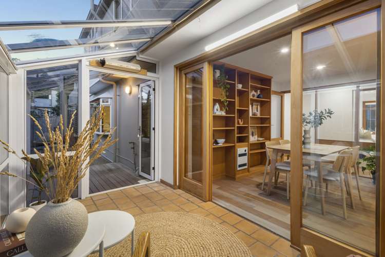 1/22 Queens Parade Devonport_11