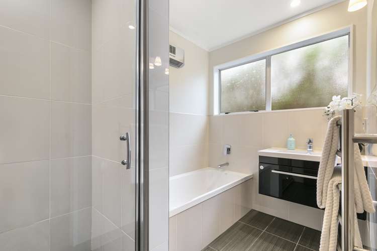 24 Colchester Crescent Newlands_14