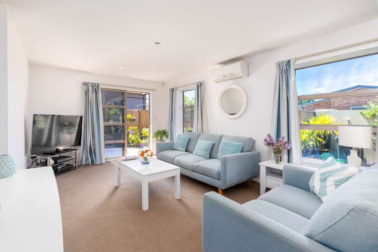 2/56 Gladson Avenue Sockburn_1