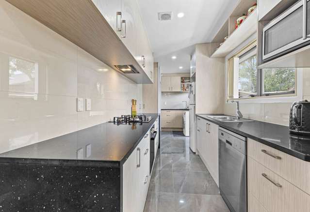 16 Waterview Road West Takanini_1