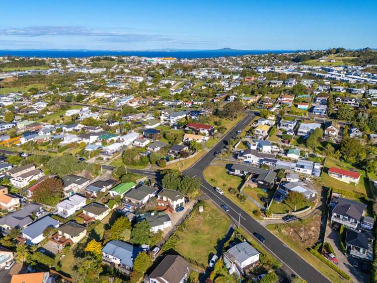 6 Holiday Road Stanmore Bay_12