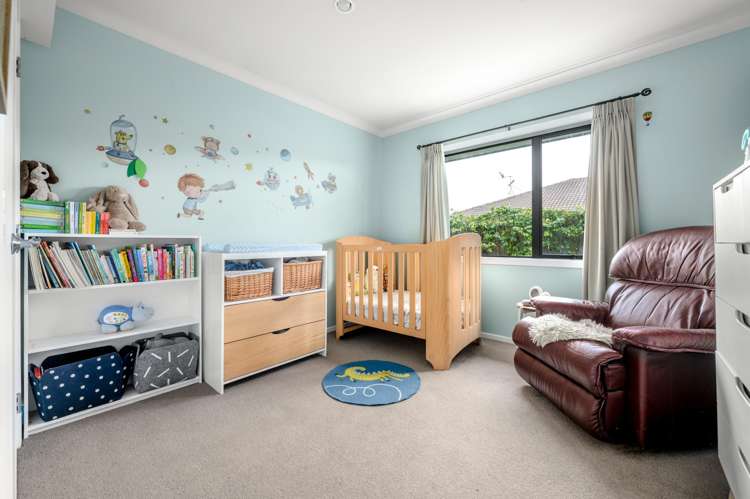 1 Whitford Place Rototuna North_7