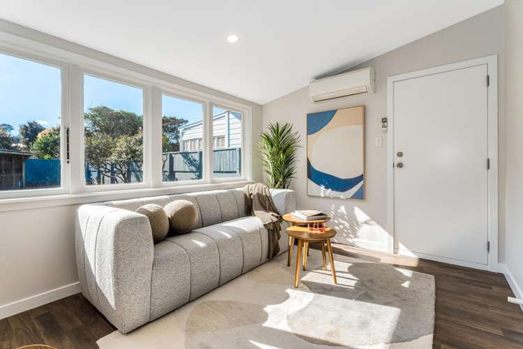 38 Rua Street Lyall Bay_7