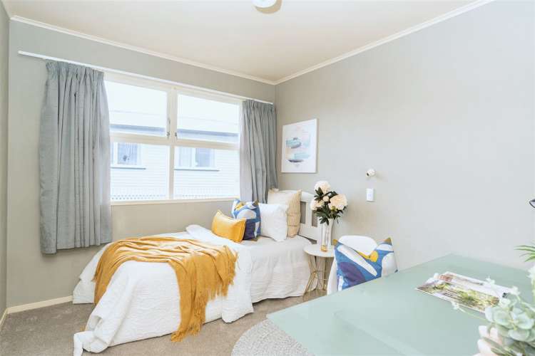 9 Rosalind Street Deanwell_14