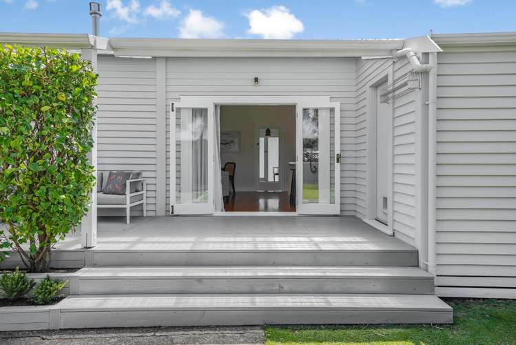 14 Ava Street Petone_17