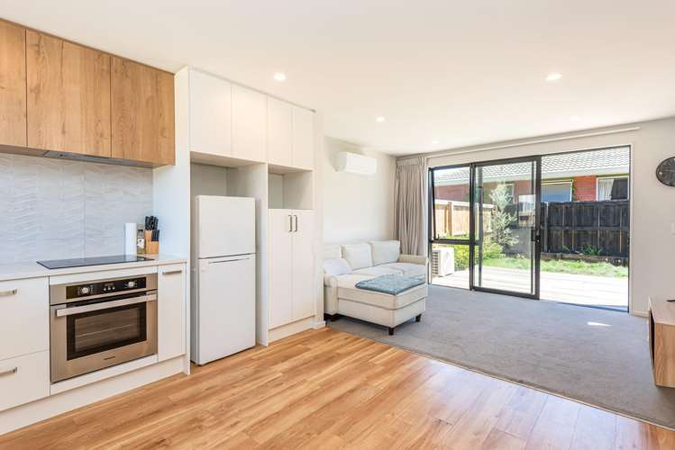 3/9 Marcroft Street Woolston_2