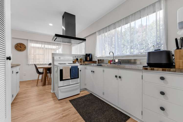 2/91a Great South Road Manurewa_9