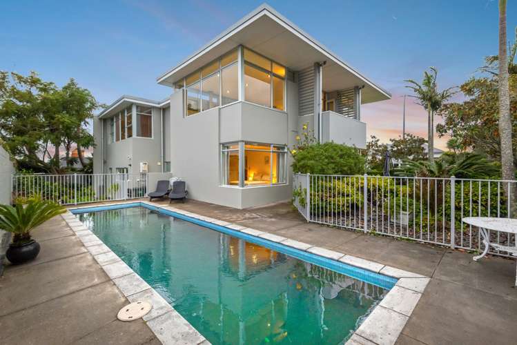 2a West End Road Herne Bay_19