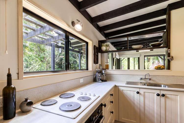 2415 Tairua Road SH 25 Hikuai_11