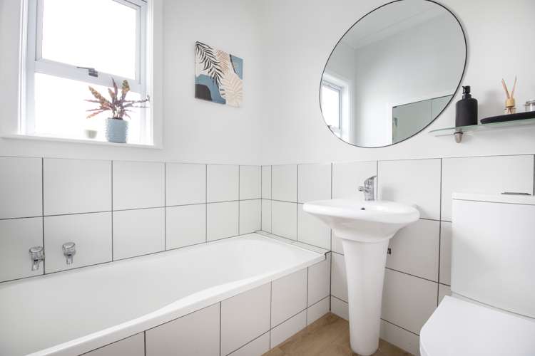 19 Harpham Street Taradale_10