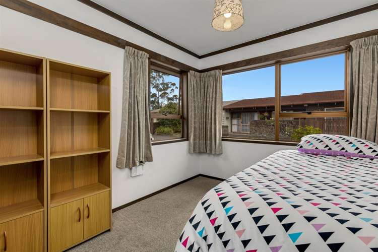 2/133 Parrs Cross Road Glen Eden_7