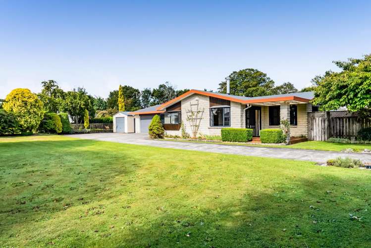 37 Pembroke Road East Stratford_35