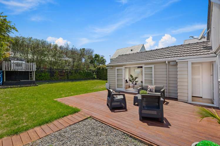 28 Hanlon Crescent Devonport_4