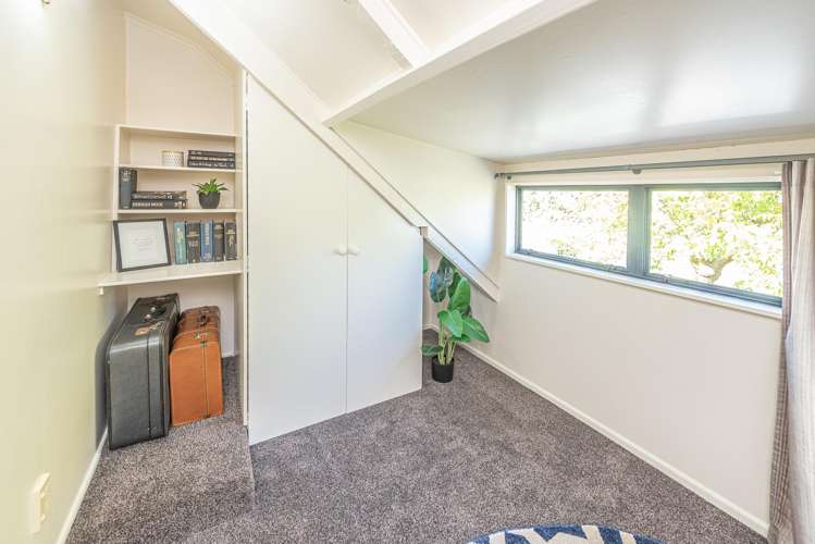 4 Rotokawau Drive St Johns Hill_18