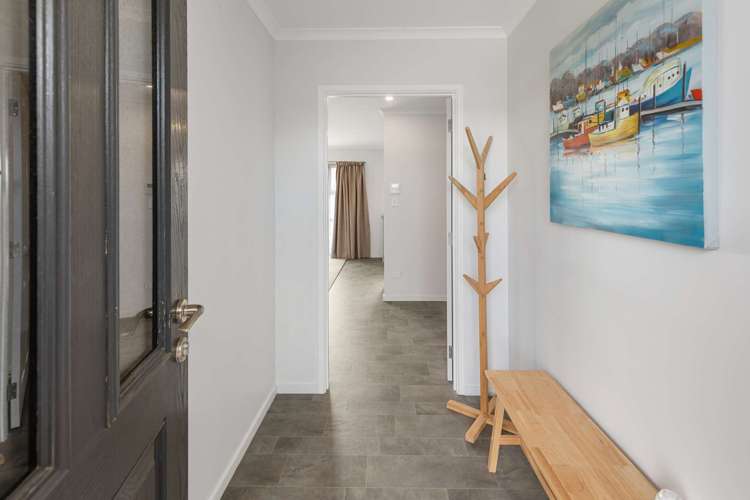 28 Magnolia Crescent Tawhero_1