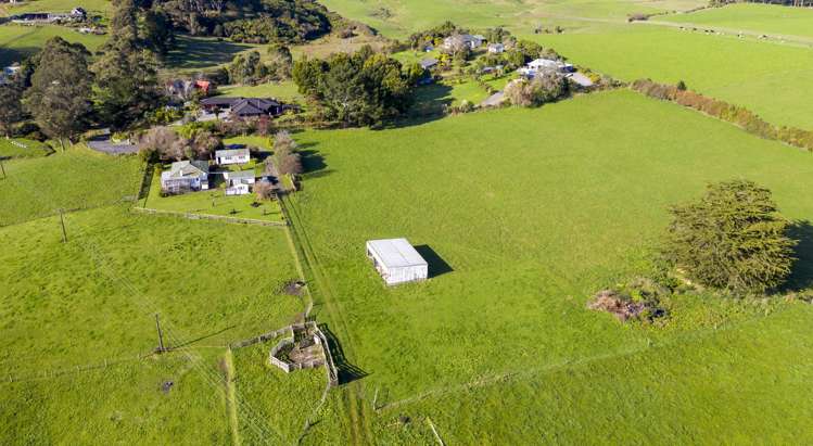 252 Wallace Road Koputaroa_19