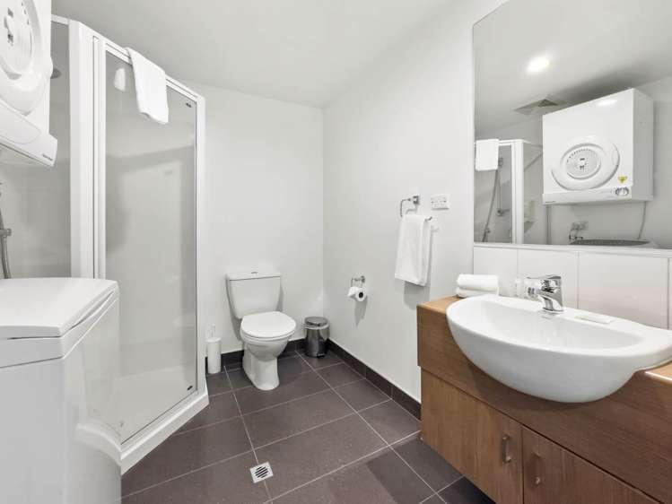 16J/6 St Martins Lane Grafton_10