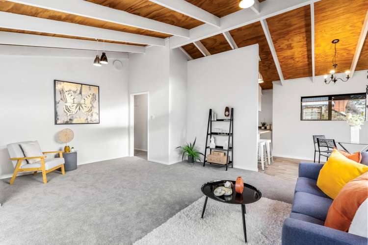 2/55c Springs Road Parakai_6