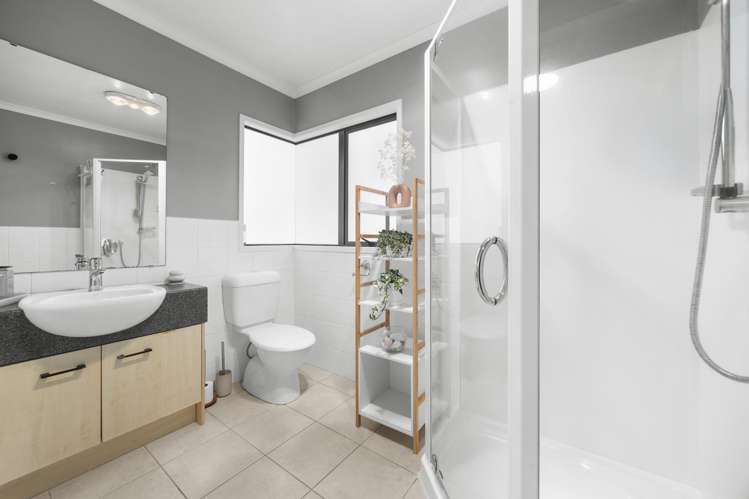 8 Vin Santo Lane Te Atatu Peninsula_23