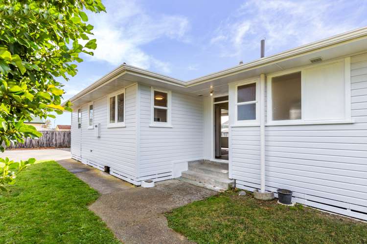 5 Mihipeka Grove Turangi_7