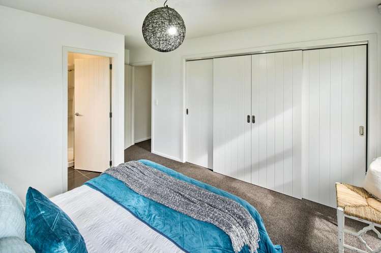 49 Sunstone Crescent Brown Owl_8