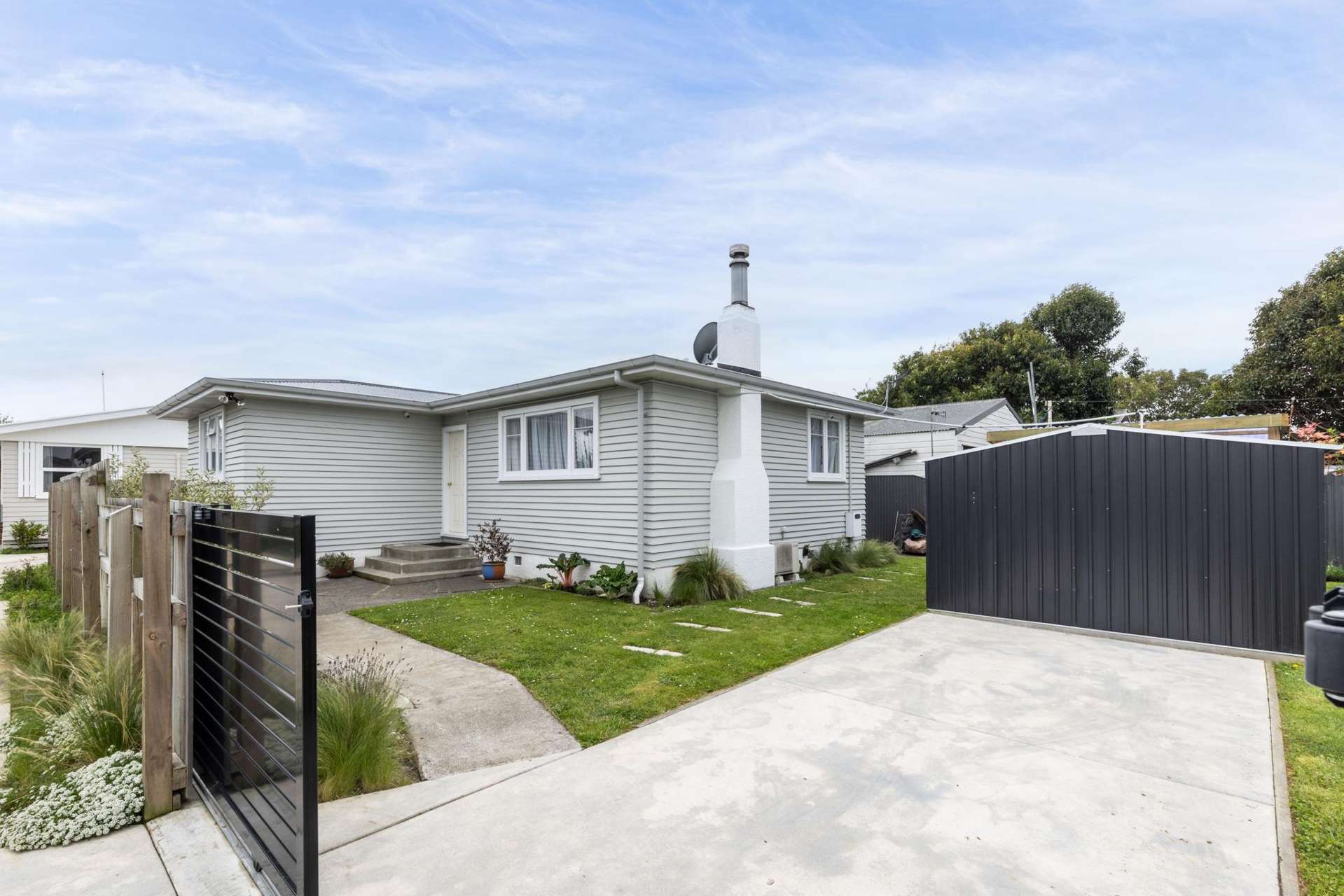 1215 Norfolk Crescent Mayfair_0