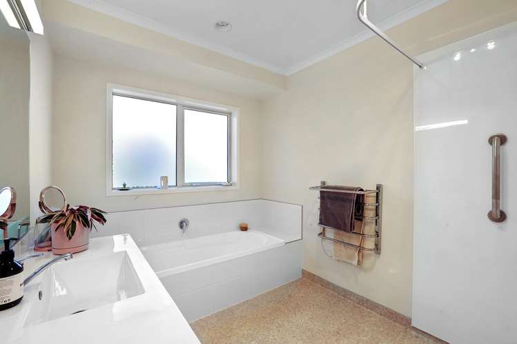 200 Cowling Road Hurdon_14