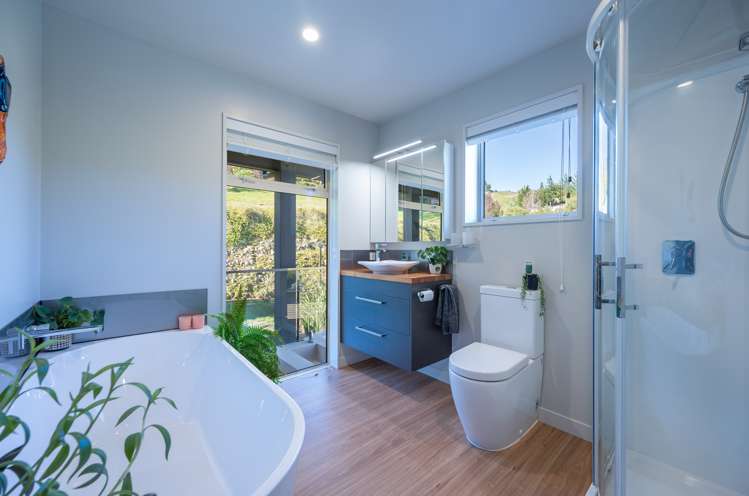 335 Higgins Road Wakefield_10