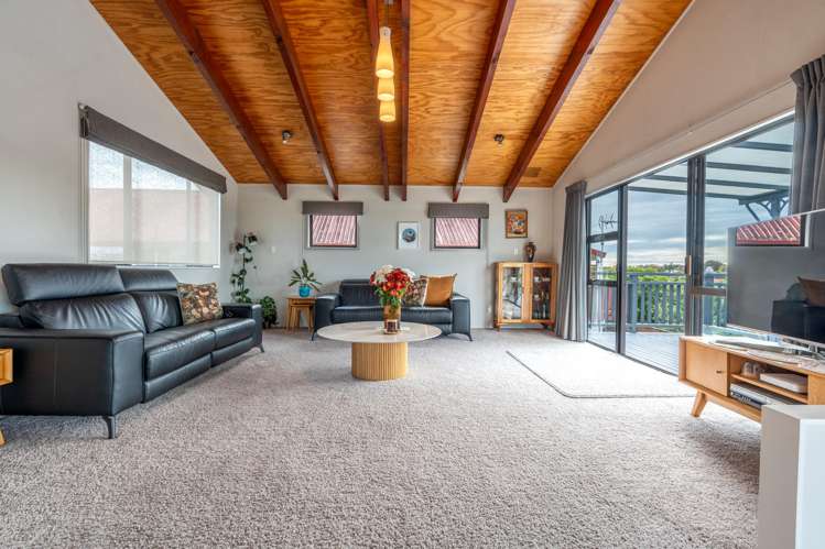 13 Houhere Place Pukete_7