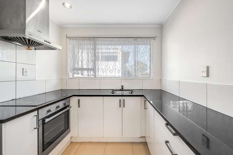 2/38 Ballater Place Highland Park_7