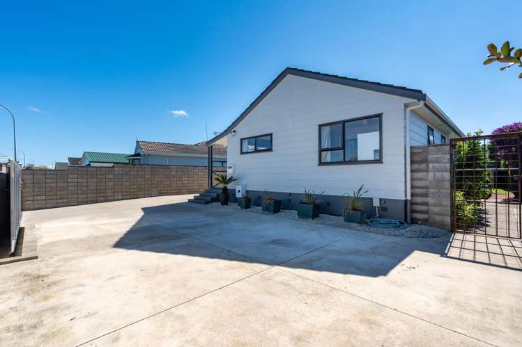 18 Jasmine Avenue Dinsdale_16