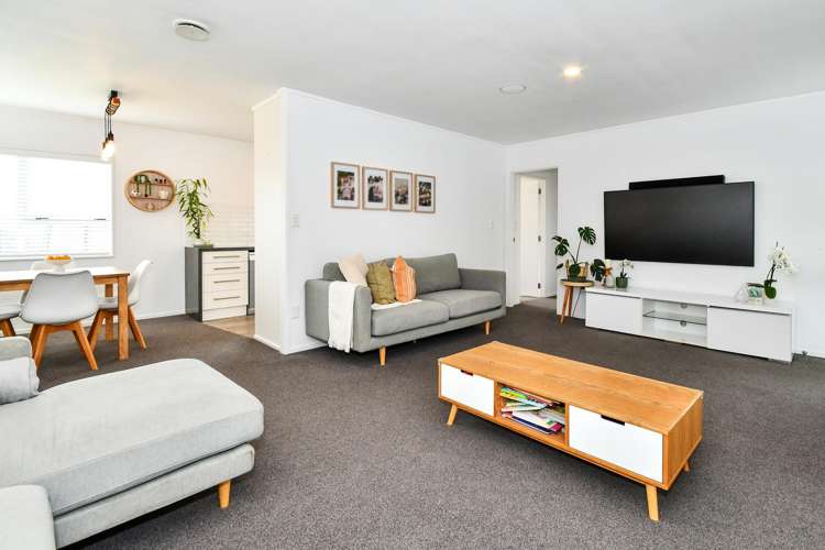 6 Lorelei Place Opaheke_2