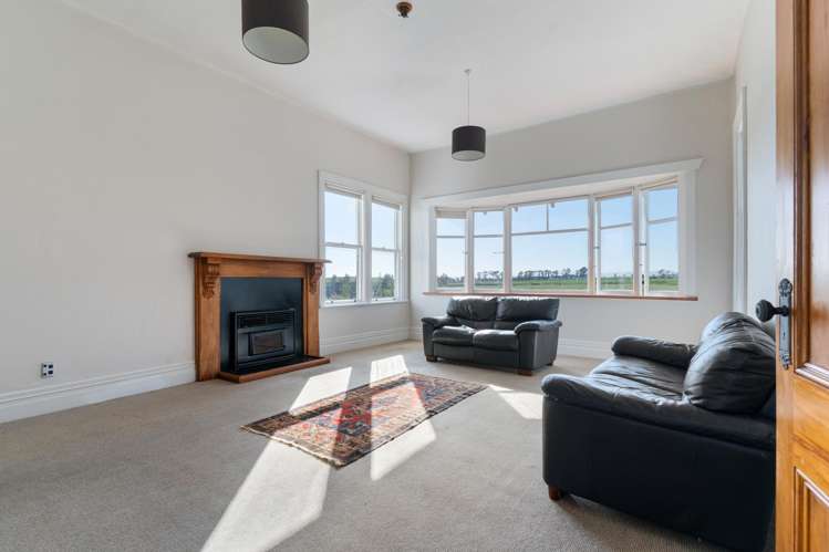 1322 Lake Ferry Road Martinborough_9