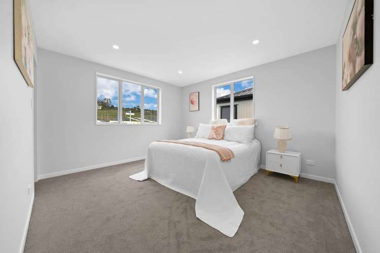 14 Ballyalton Cresent Flat Bush_10