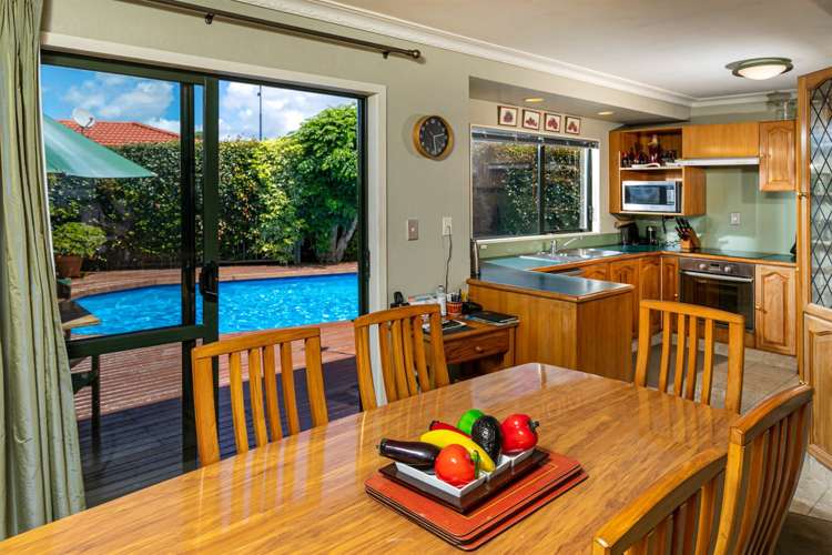 301a Glengarry Road Glen Eden_18