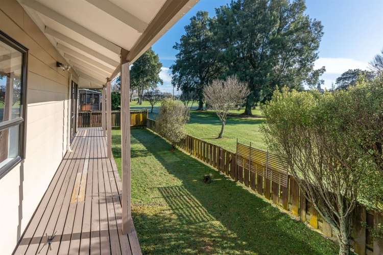 74b Kahikatea Drive Melville_22
