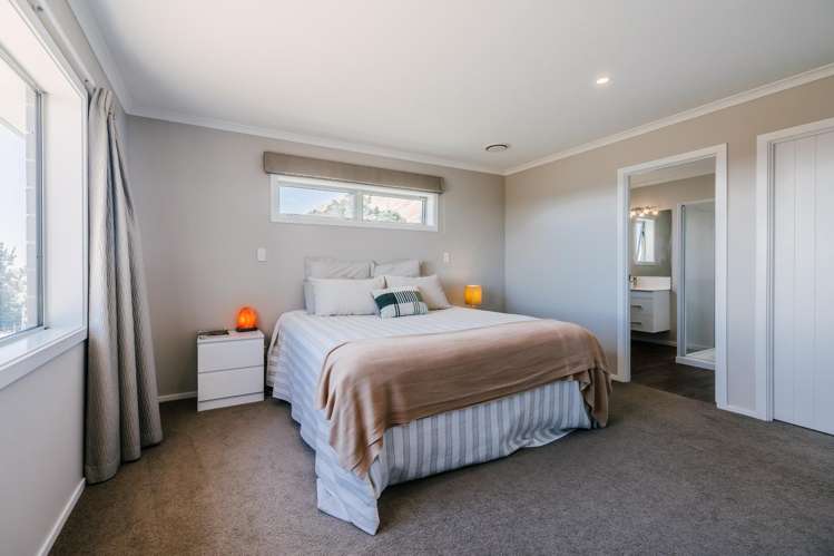 225 Albert Road Tokomaru_19