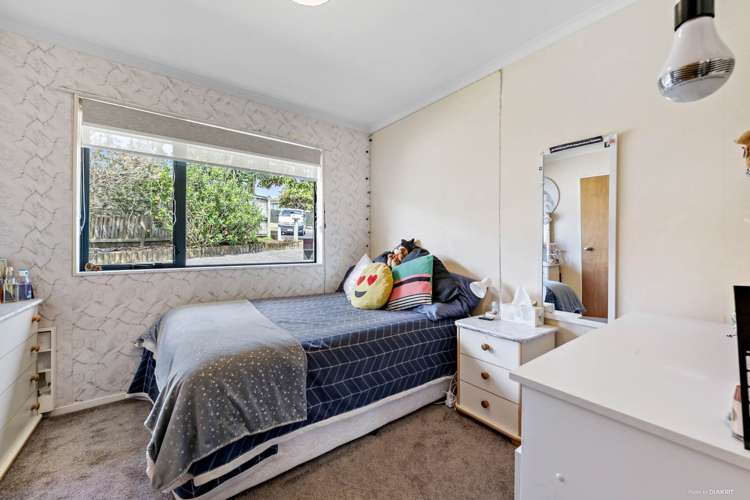 5 Kylie Court Clover Park_20