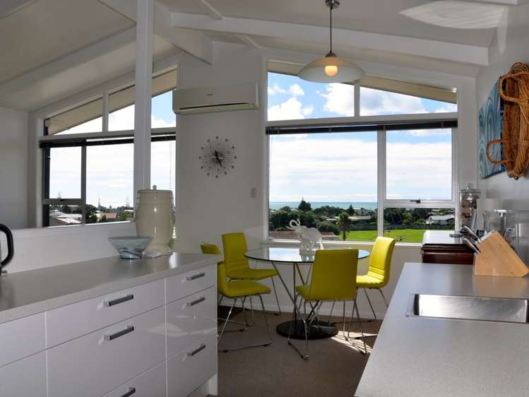 56 The Crescent Waihi Beach_2