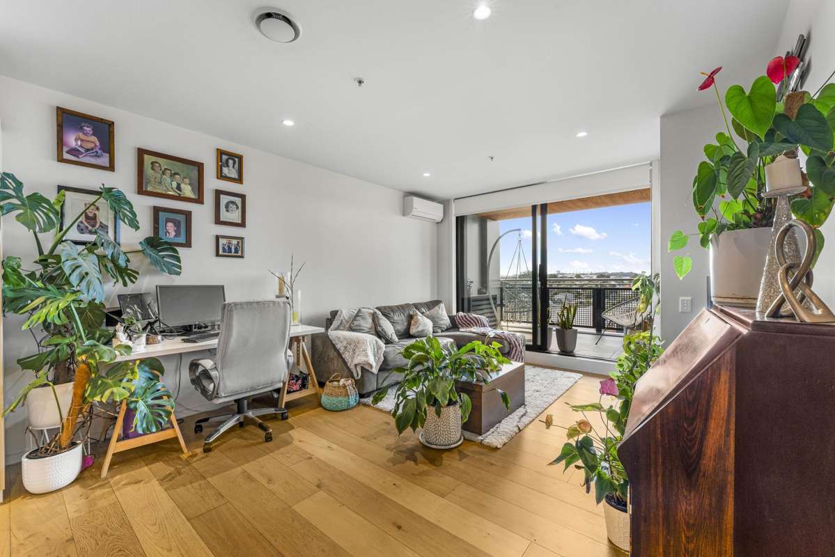304/64 Victoria Street_1