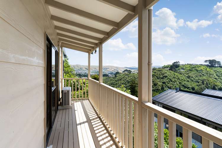 4 Bushland Grove Paparangi_14