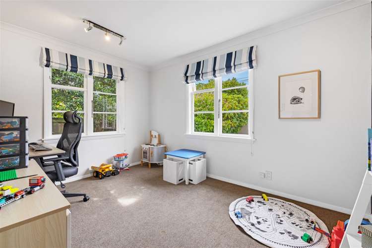 44 Pitcairn Crescent Bryndwr_9