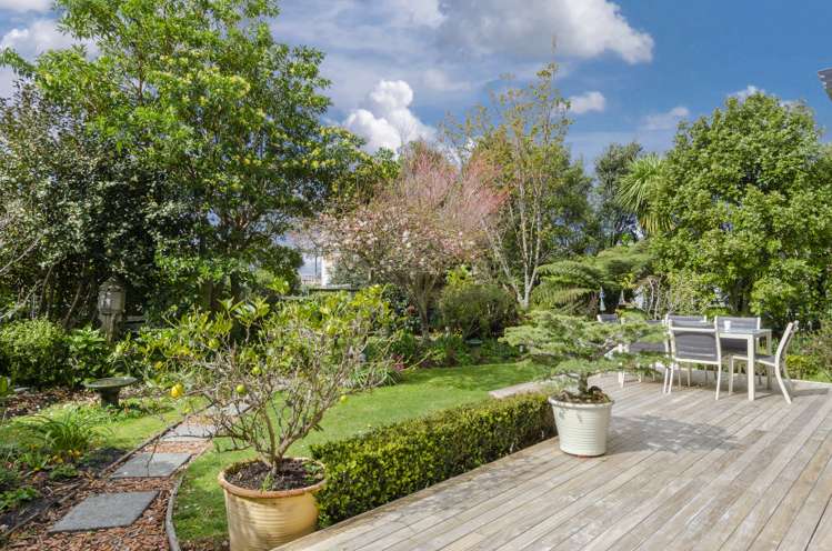 16 Harbour View Road Point Wells_15